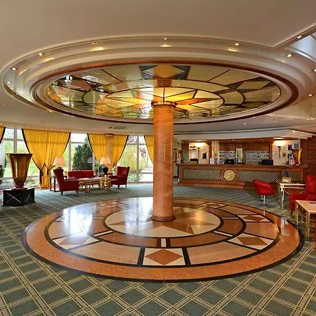 The Monarch ホテル