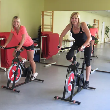 ホテル The Monarch 4*