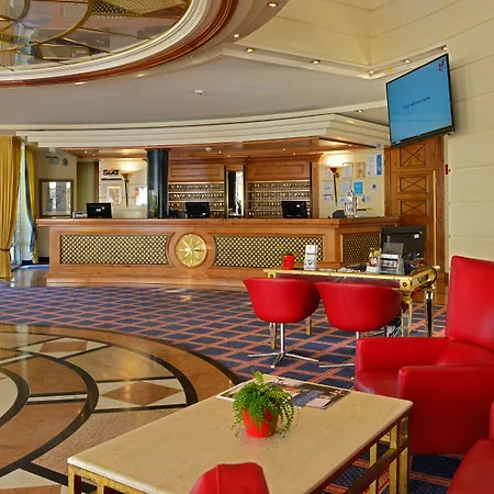 The Monarch Hotel