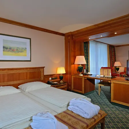 The Monarch Otel