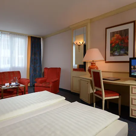 The Monarch Otel