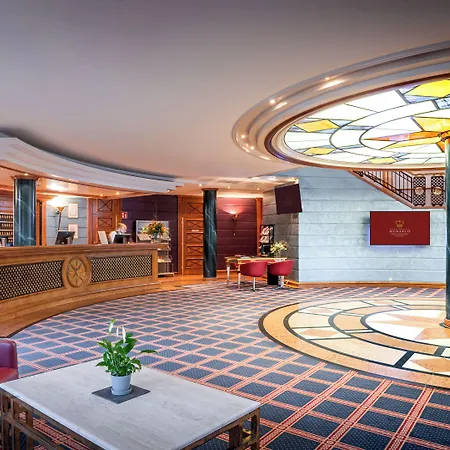 The Monarch Otel 4*
