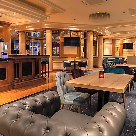 The Monarch Hotel