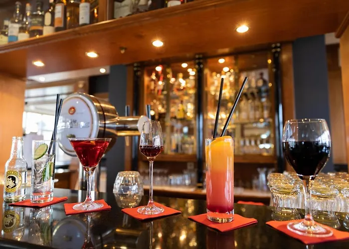 ホテル The Monarch 4*