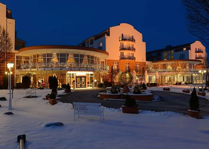 ホテル The Monarch 4*