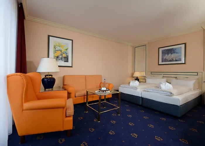 The Monarch 4*